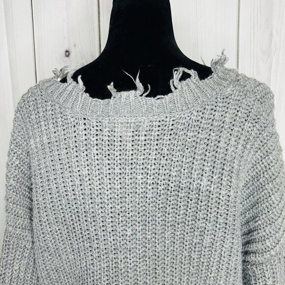 Love Tree Sz Small Cable Knit Crop Slouchy Fit Gray Sweater Distressed Fringe - Picture 8 of 10